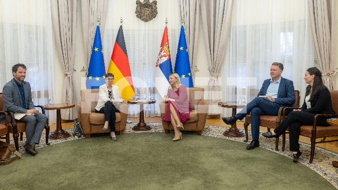 Snažna opredeljenost za EU